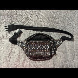 4 Pocket Tribal Patterned Fanny Pack